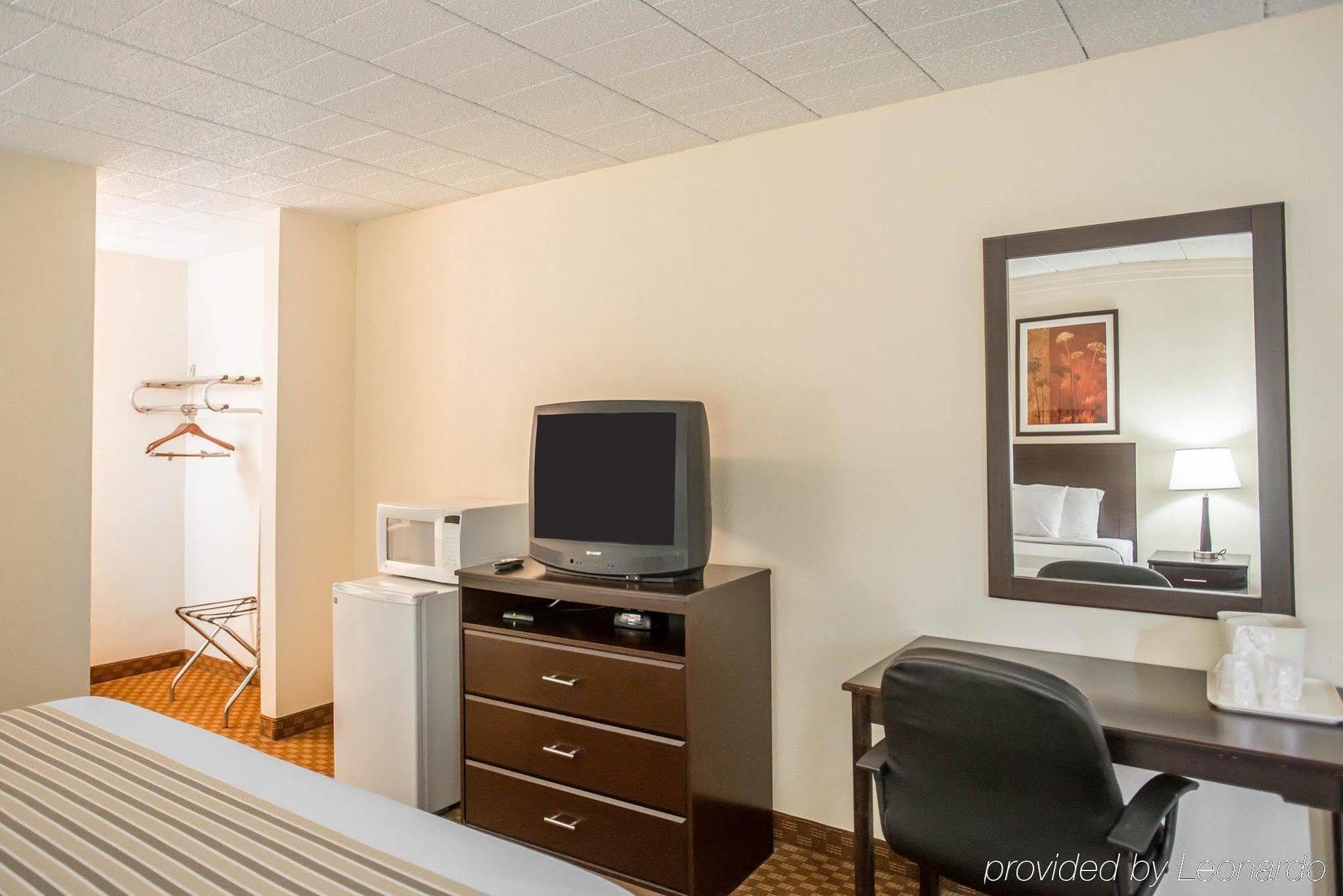 Econo & - Selinsgrove Hotel 2*